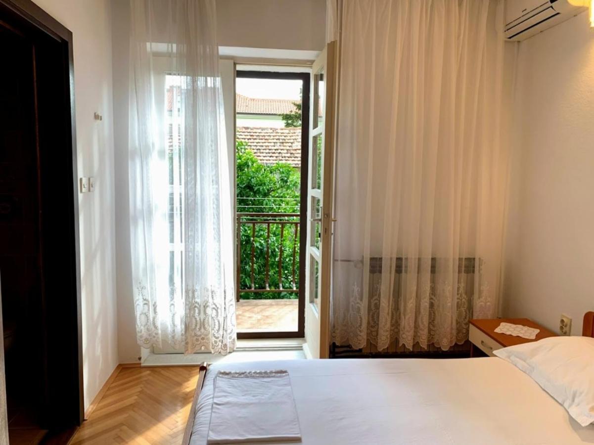 Obradovic Rooms & Apartments Makarska Exteriör bild