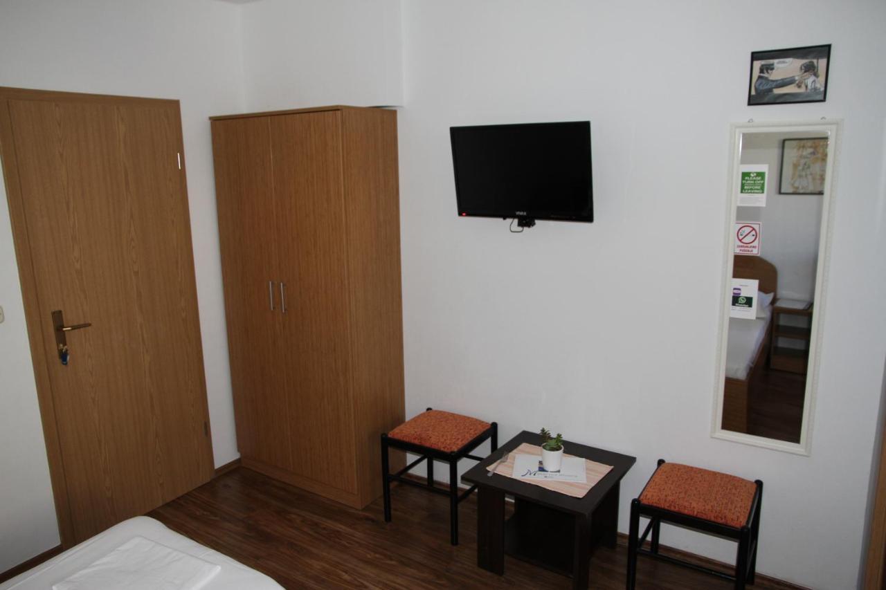 Obradovic Rooms & Apartments Makarska Exteriör bild