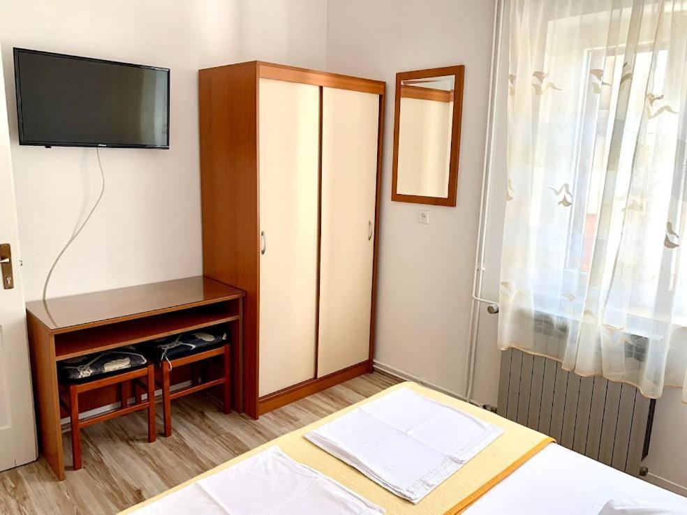 Obradovic Rooms & Apartments Makarska Exteriör bild