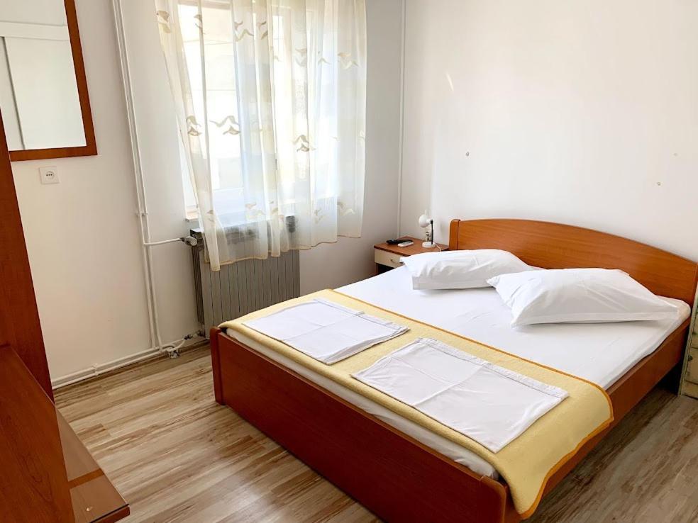 Obradovic Rooms & Apartments Makarska Exteriör bild