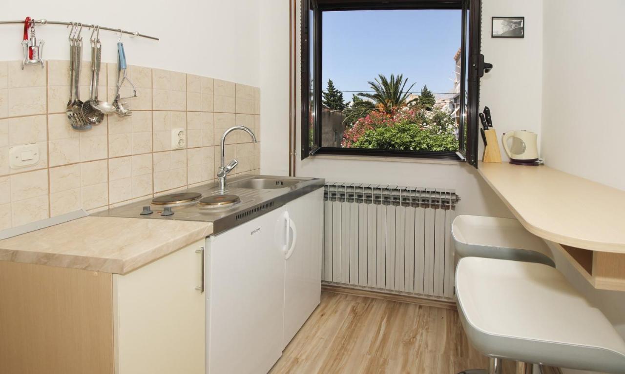 Obradovic Rooms & Apartments Makarska Exteriör bild