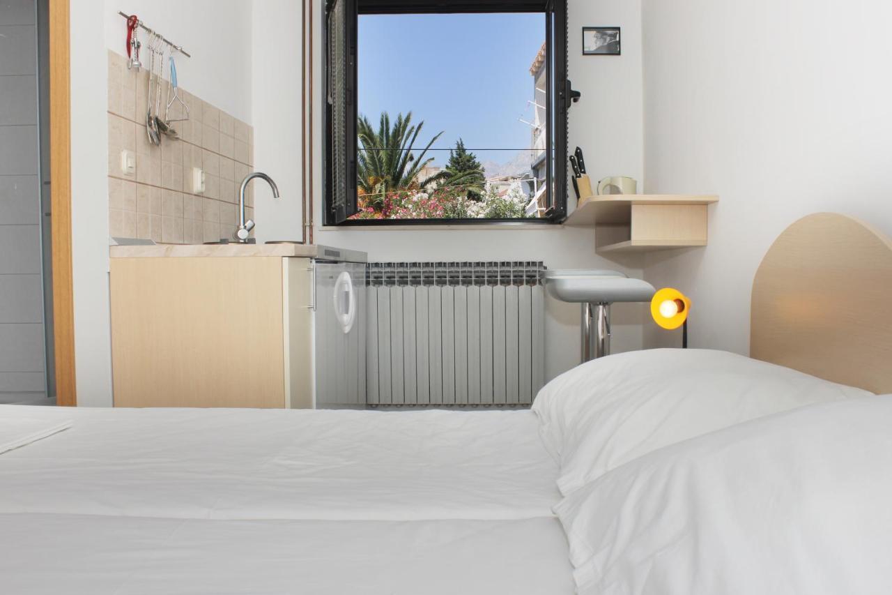 Obradovic Rooms & Apartments Makarska Exteriör bild